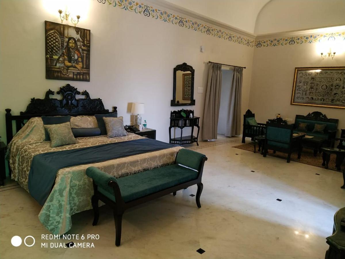 Hotel Mpt Sheesh Mahal, Orchha Exteriér fotografie