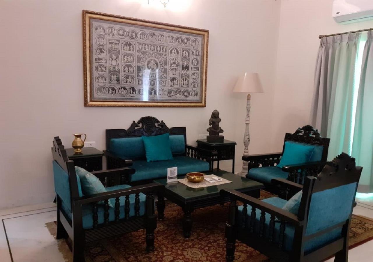 Hotel Mpt Sheesh Mahal, Orchha Exteriér fotografie