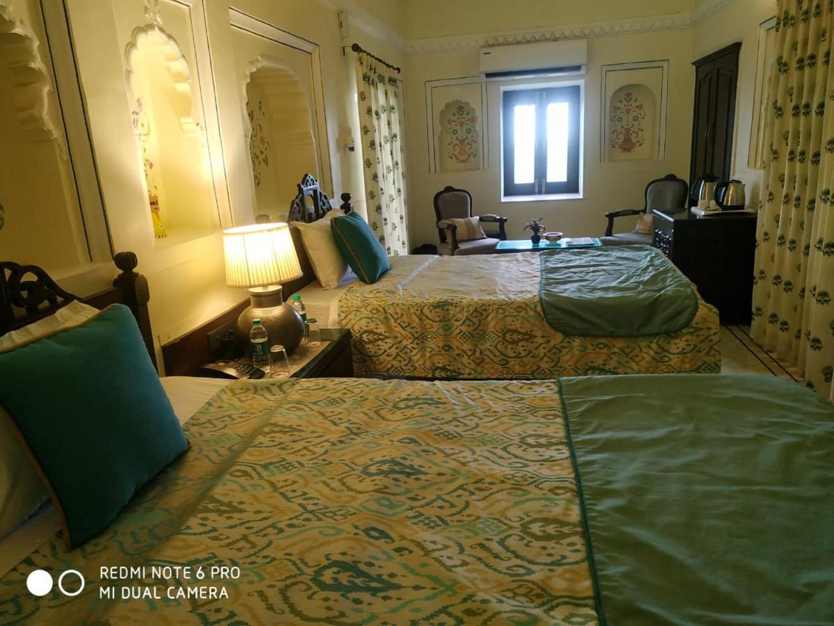 Hotel Mpt Sheesh Mahal, Orchha Exteriér fotografie