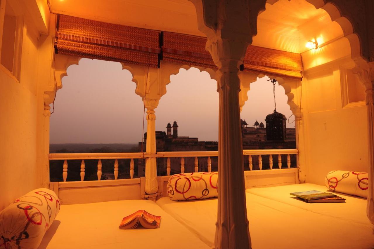 Hotel Mpt Sheesh Mahal, Orchha Exteriér fotografie